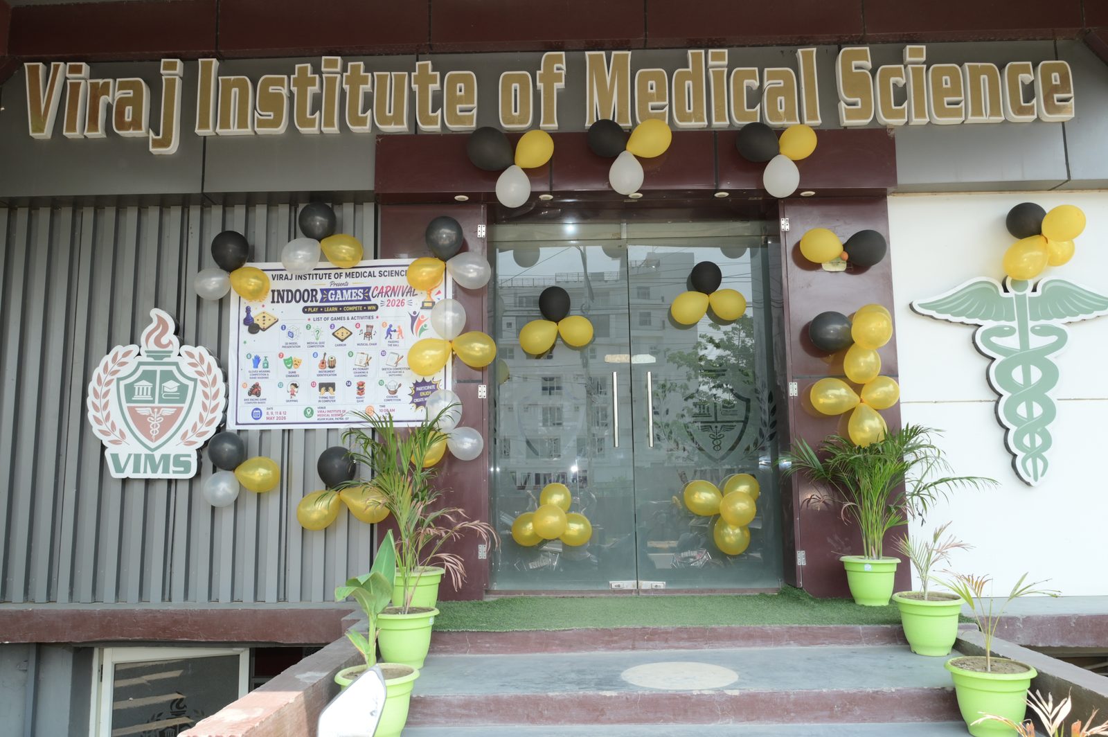 Entrance to Viraj Institute of Medical Science, a paramedical college on Agamkuan Main Road, Patna